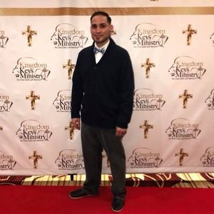 Meet your Posher, Enrique